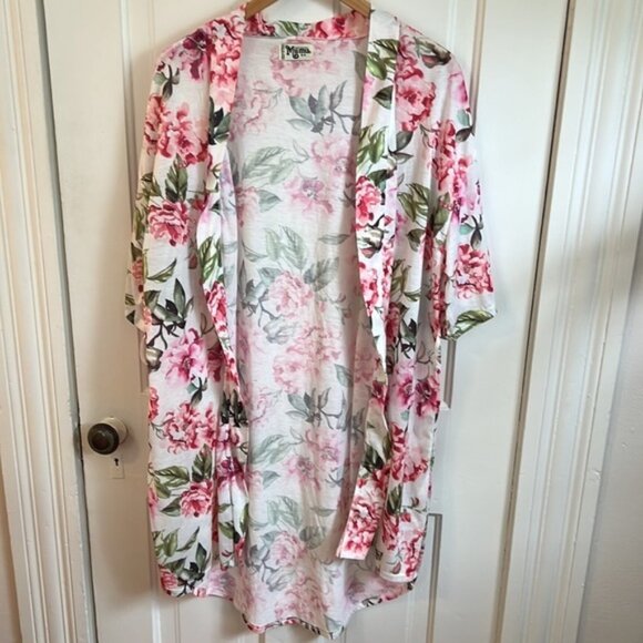 Show Me Your Mumu // Brie Floral Robe in Garden of Blooms Print - Picture 3 of 5